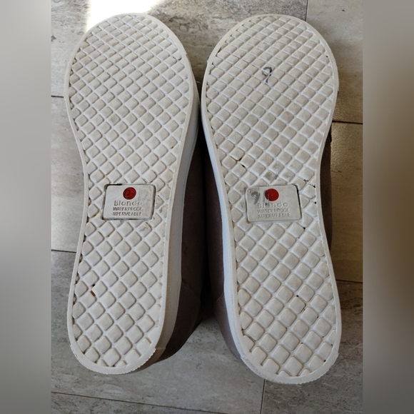 Blondo Glenda suede wedge sneakers shoes zip up taupe size 7.5 - Picture 11 of 13